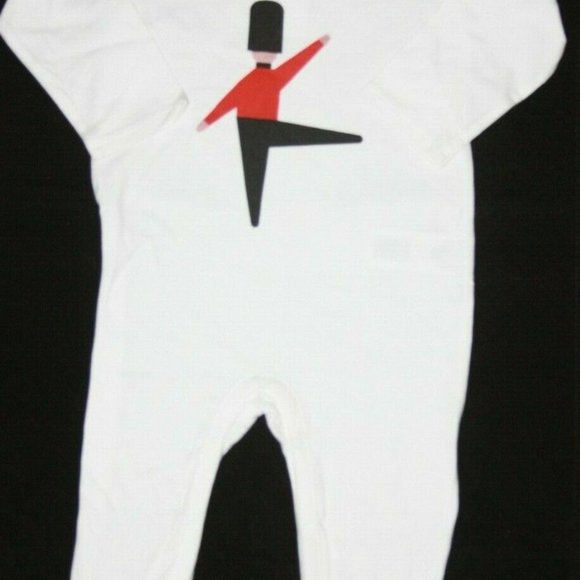 Burberry Kid's Guard sleeper 9 Months NWT